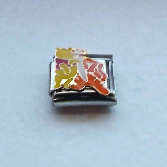 Tigger and Winnie the Pooh enamel 9mm stainless steel Italian charm link new - Picture 1 of 2